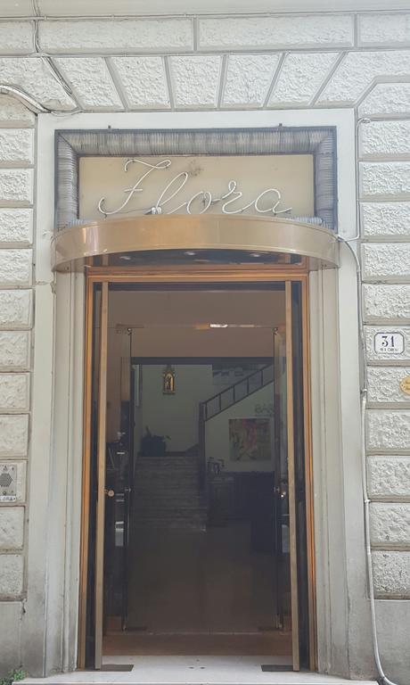 Hotel Flora Prato  Exteriör bild