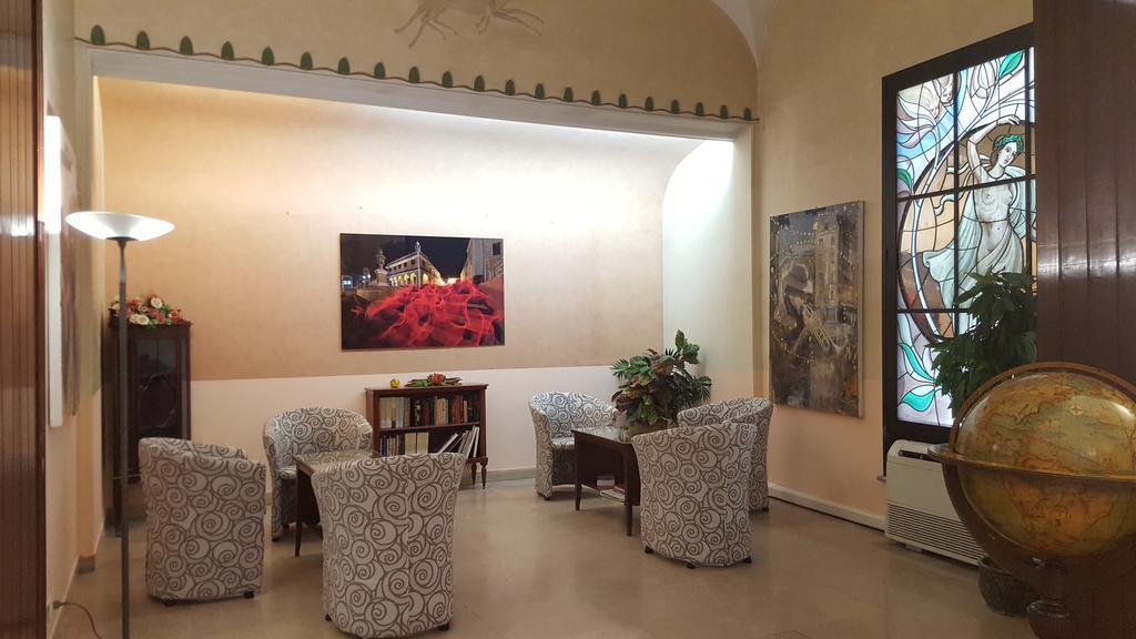 Hotel Flora Prato  Exteriör bild